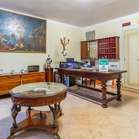 מלון Hotiday Collection -