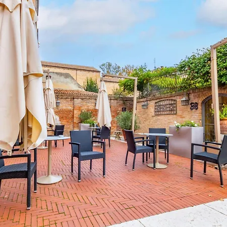 Hotiday Collection - Otel Ferrara