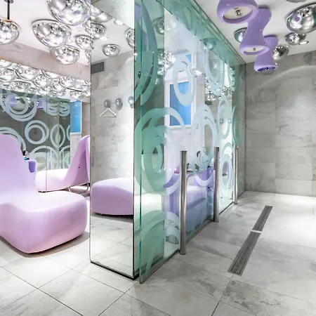 Hotiday Collection - מלון 5*