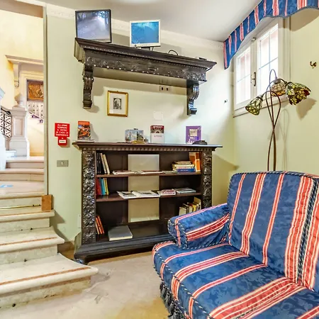 מלון Hotiday Collection - פררה