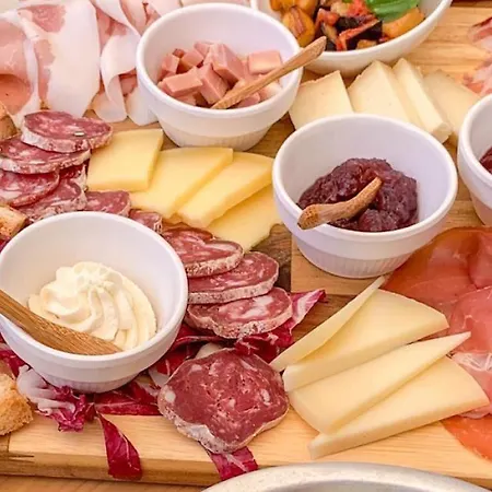 فندق Hotiday Collection - 5*