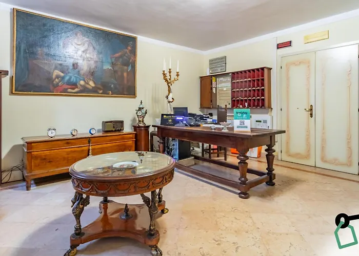 Otel Hotiday Collection -