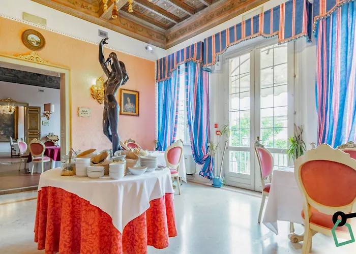 Hotiday Collection -